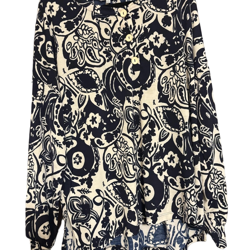 White Birch Navy and Cream Floral Top